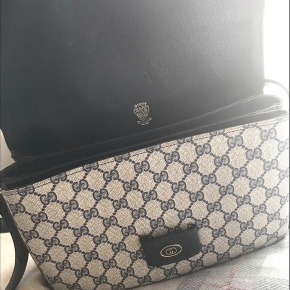 Gucci Crossbody - Picture 6 of 10